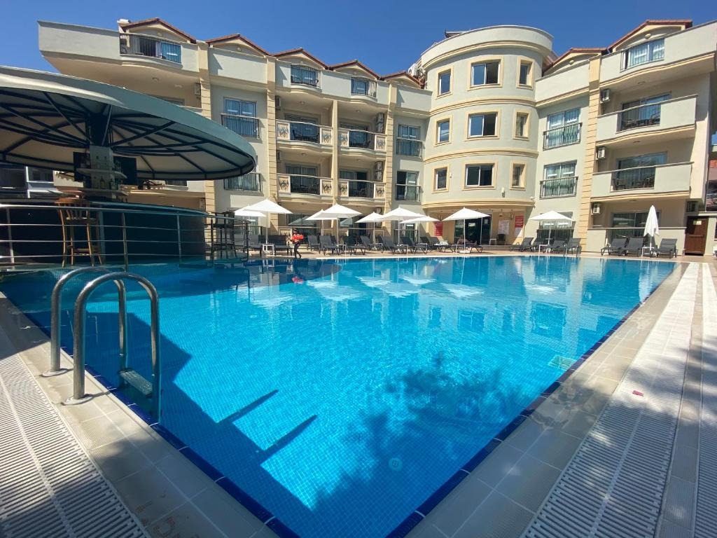 هتل کلاب کاراکاش